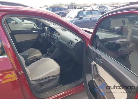 2018 Volkswagen Tiguan 2.0T Se/2.0T Sel из США, поврежденный, VIN 3VV3B7AX4JM128415